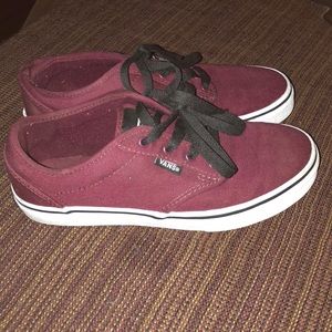 Unisex vans size 3 1/2 youth burgundy